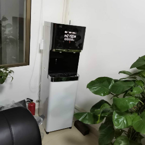 商用净水机哪家好？该怎样选择？商用净水机价格